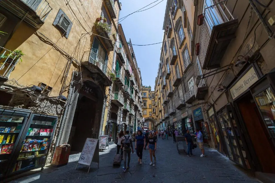 Apartment Portalba Palace: Spacious Three-Bedroom with Central Views Naples Italy