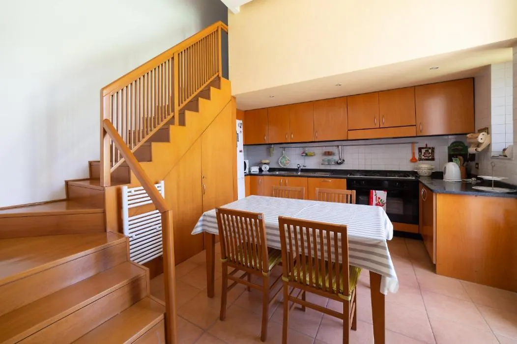 Apartment Portalba Palace: Spacious Three-Bedroom with Central Views Naples